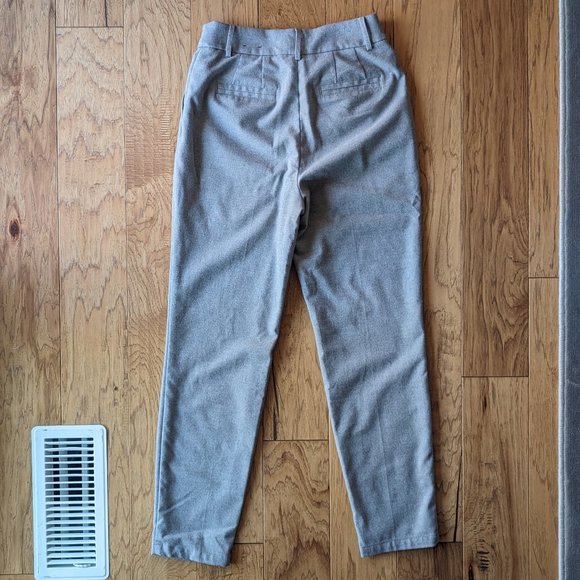 Express High Rise Lined Pleated Dress Pants Gray 2 2R Ankle Petite - Picture 2 of 9